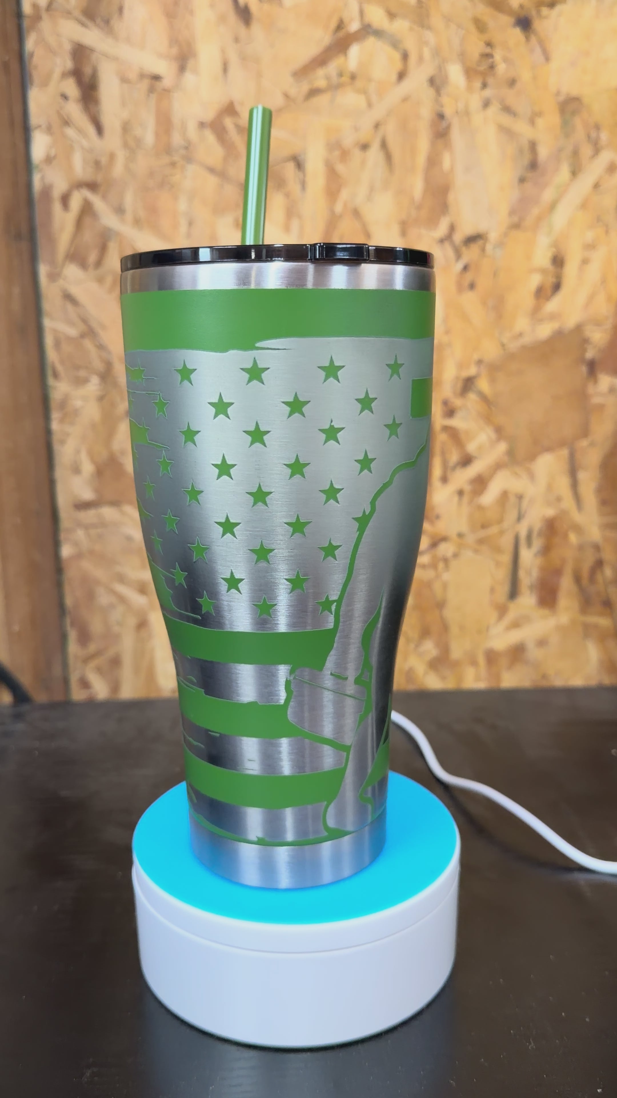 30oz American Flag & Sasquatch Tumbler - Hunter Green